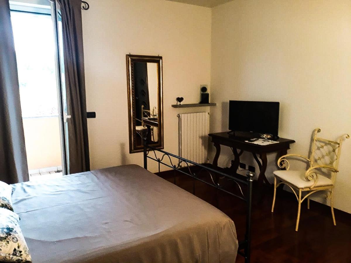 Acero Rosso Bed and Breakfast Pianfei Exteriör bild